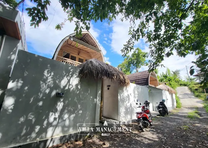 Serene Tropical Laba Sari * Amed